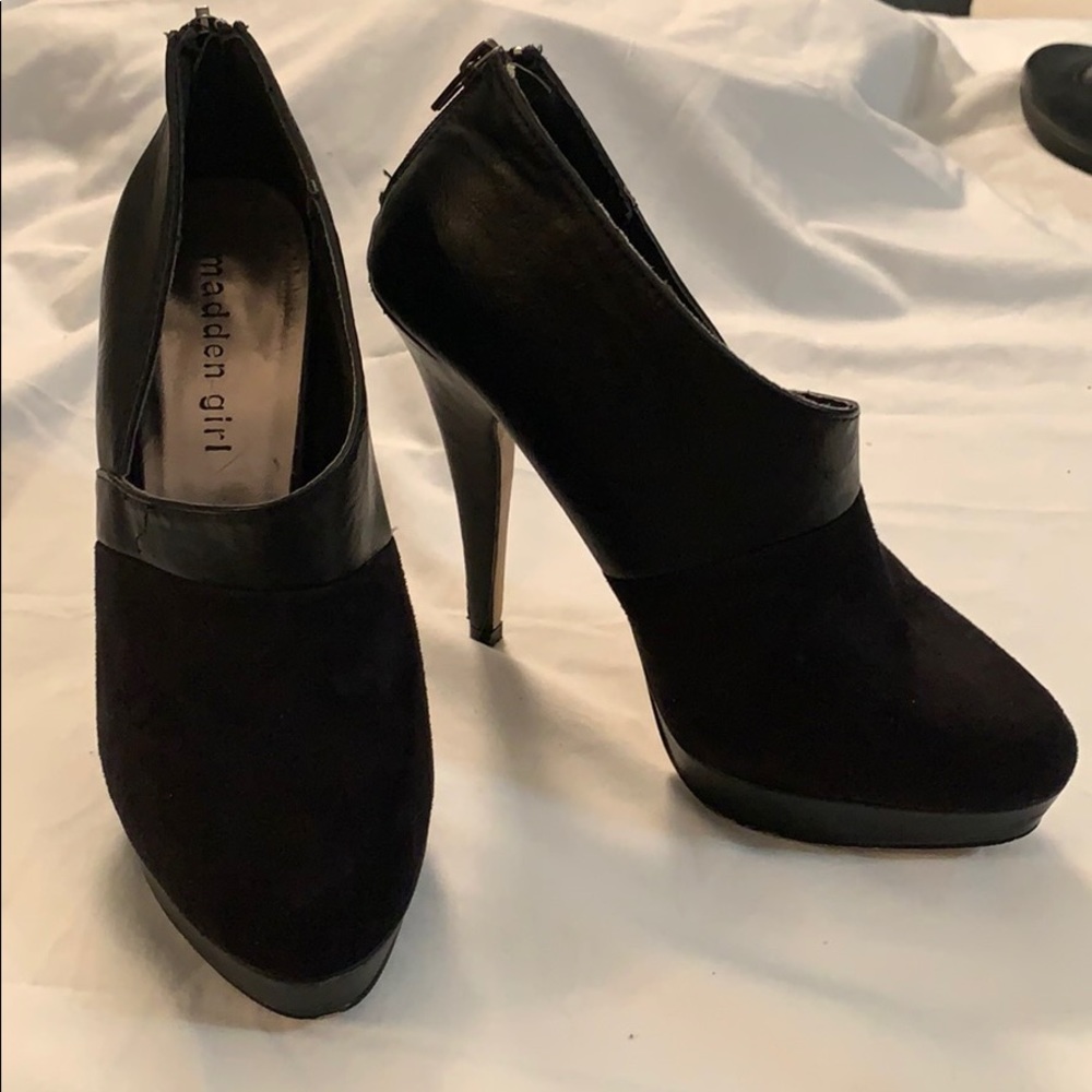 Madden Girl dress shoes - Size 8M